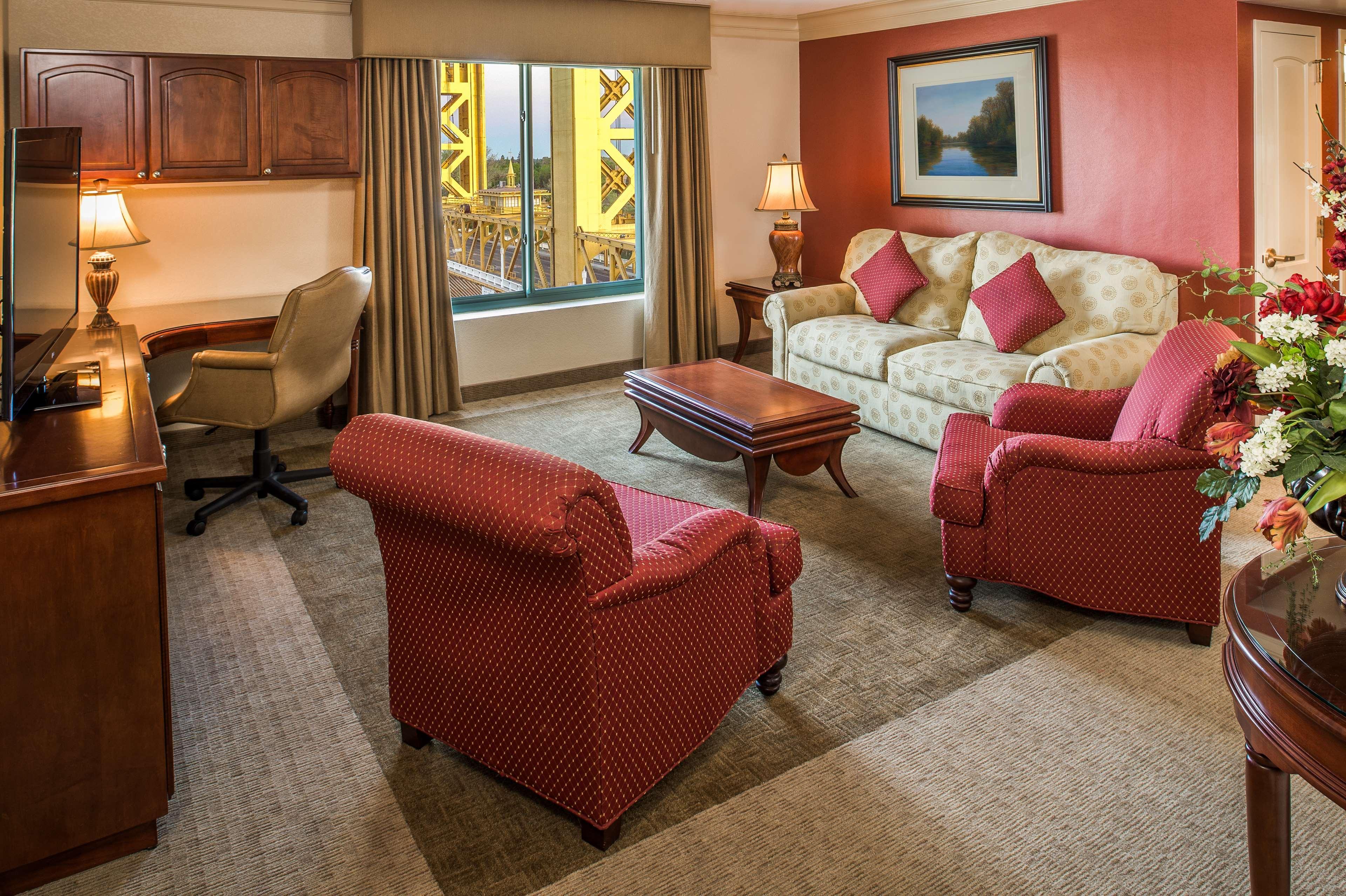 Embassy Suites By Hilton Sacramento Riverfront Promenade Екстериор снимка