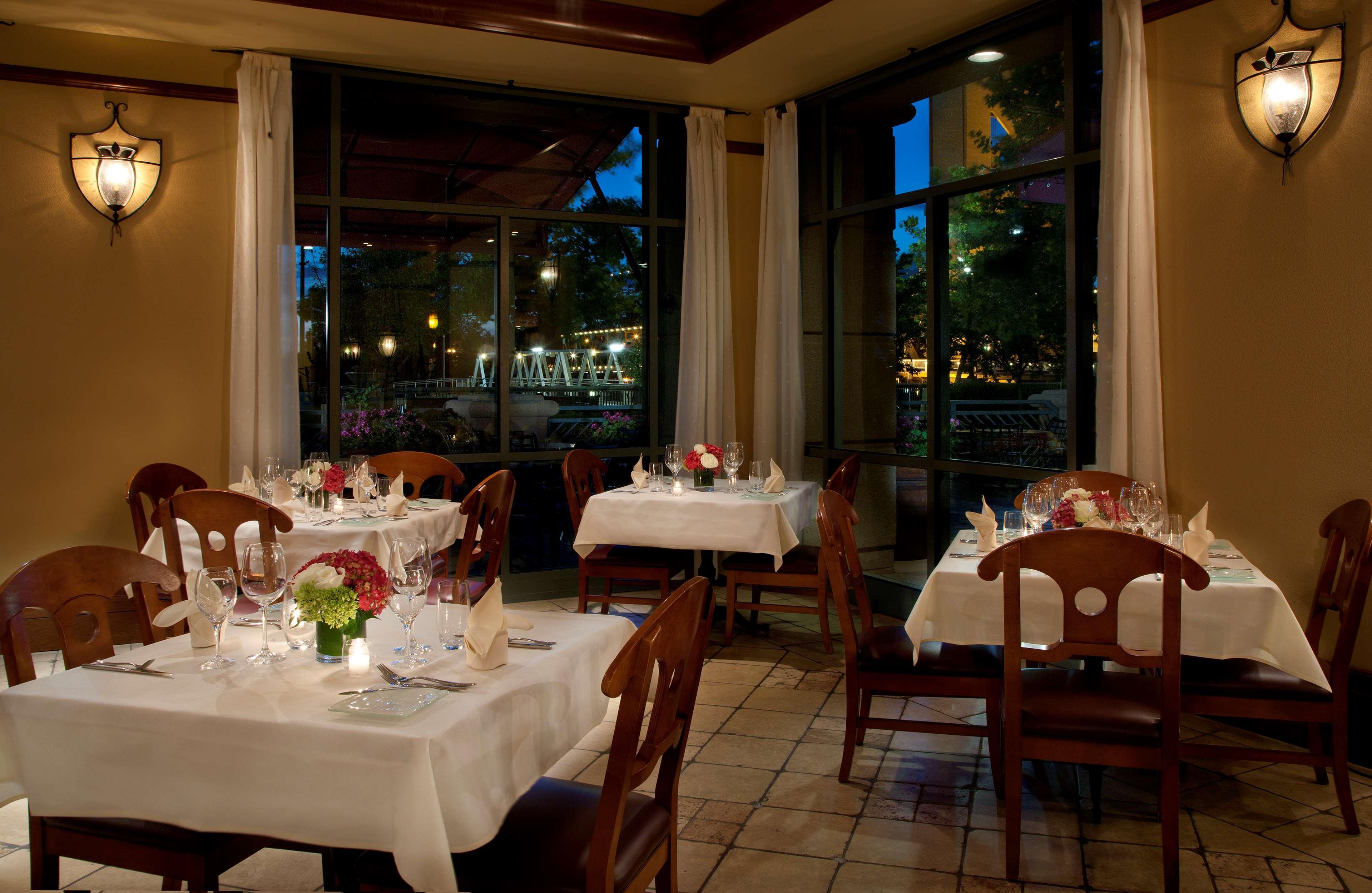 Embassy Suites By Hilton Sacramento Riverfront Promenade Ресторант снимка