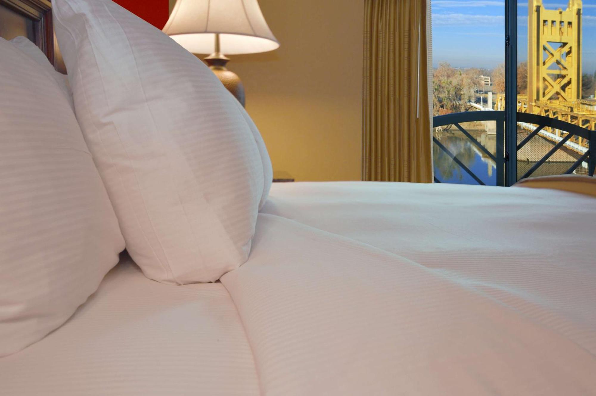 Embassy Suites By Hilton Sacramento Riverfront Promenade Екстериор снимка