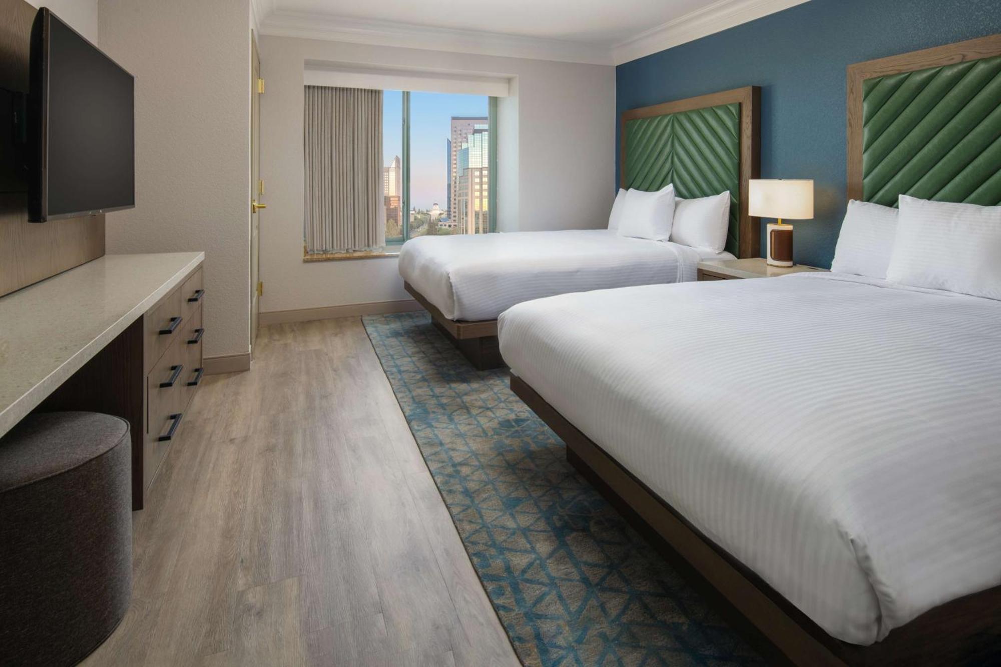 Embassy Suites By Hilton Sacramento Riverfront Promenade Екстериор снимка