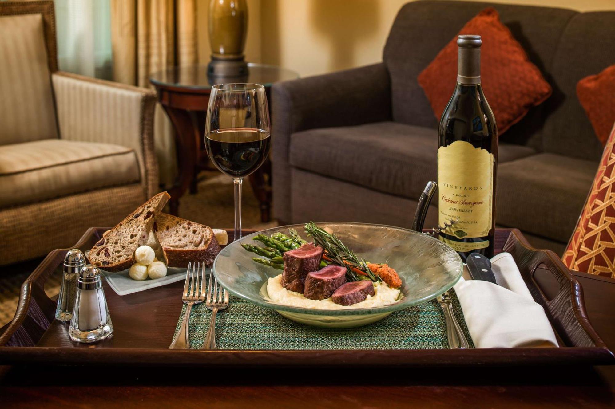 Embassy Suites By Hilton Sacramento Riverfront Promenade Екстериор снимка