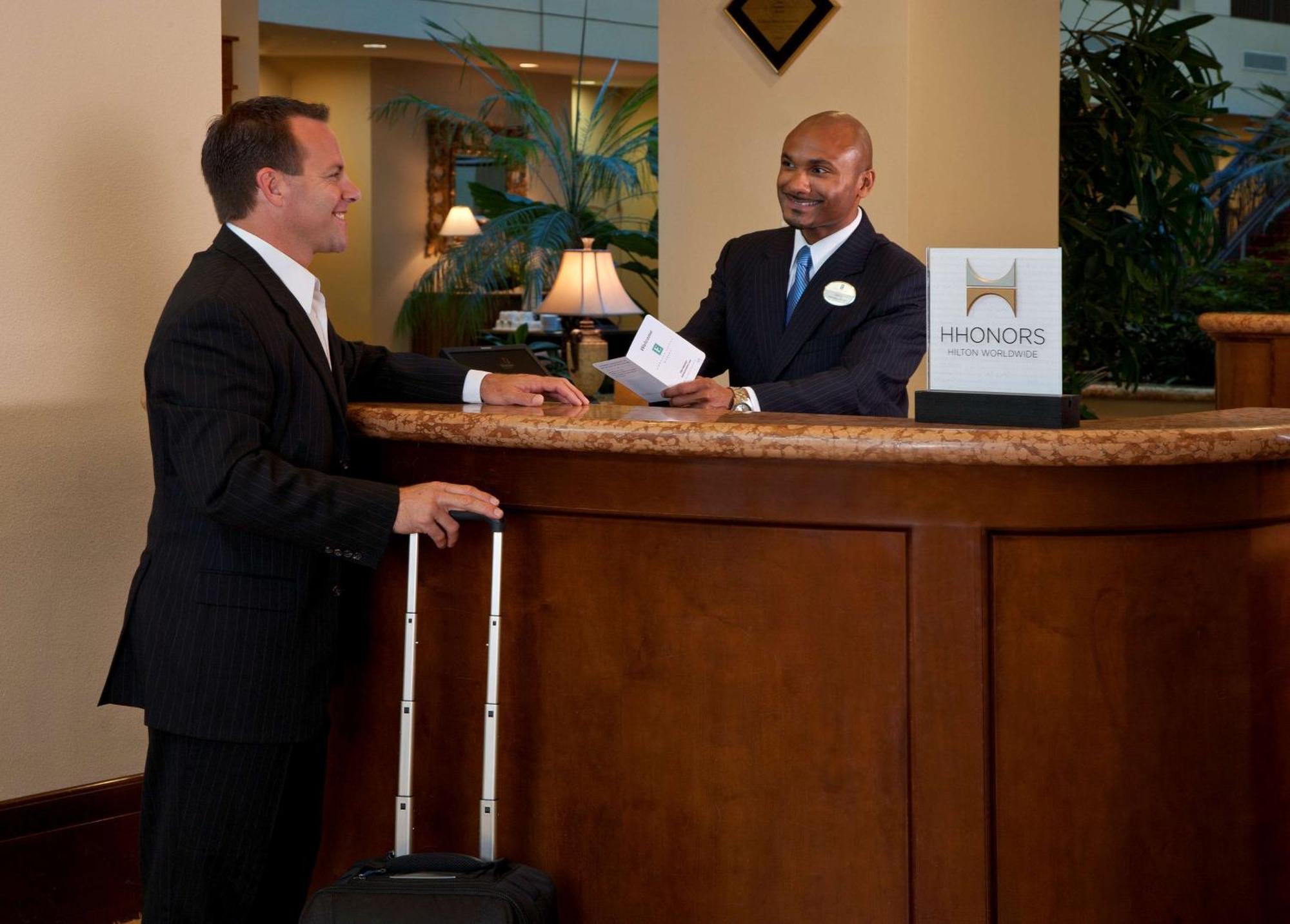 Embassy Suites By Hilton Sacramento Riverfront Promenade Екстериор снимка