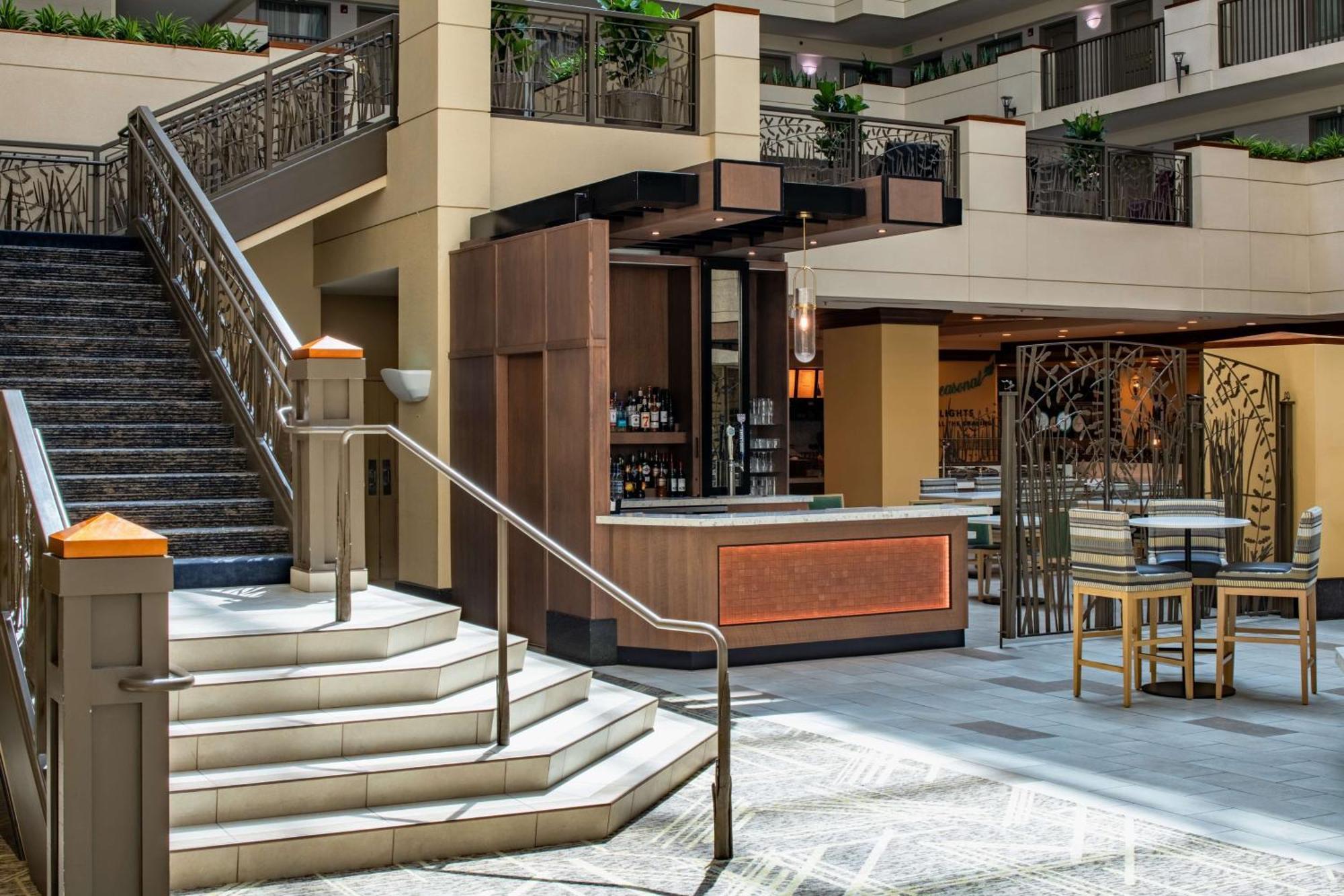 Embassy Suites By Hilton Sacramento Riverfront Promenade Екстериор снимка