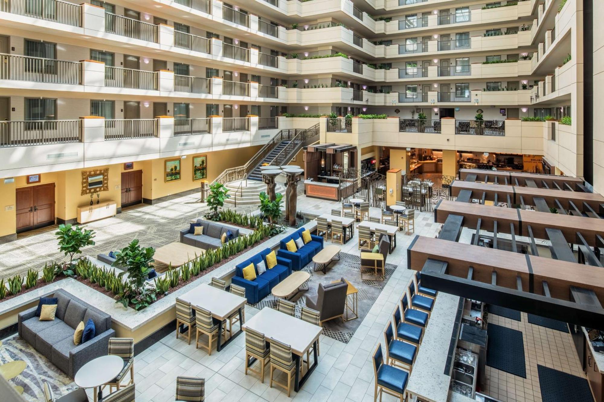 Embassy Suites By Hilton Sacramento Riverfront Promenade Екстериор снимка