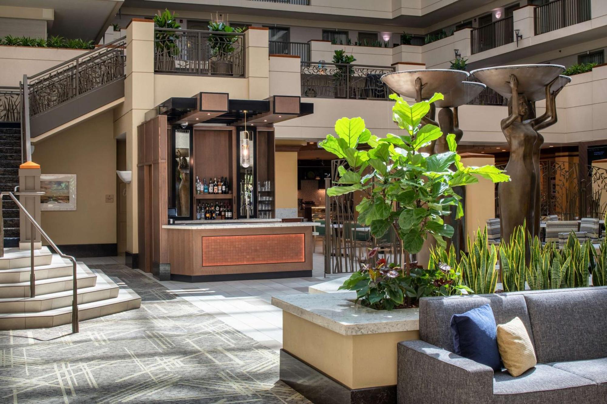 Embassy Suites By Hilton Sacramento Riverfront Promenade Екстериор снимка