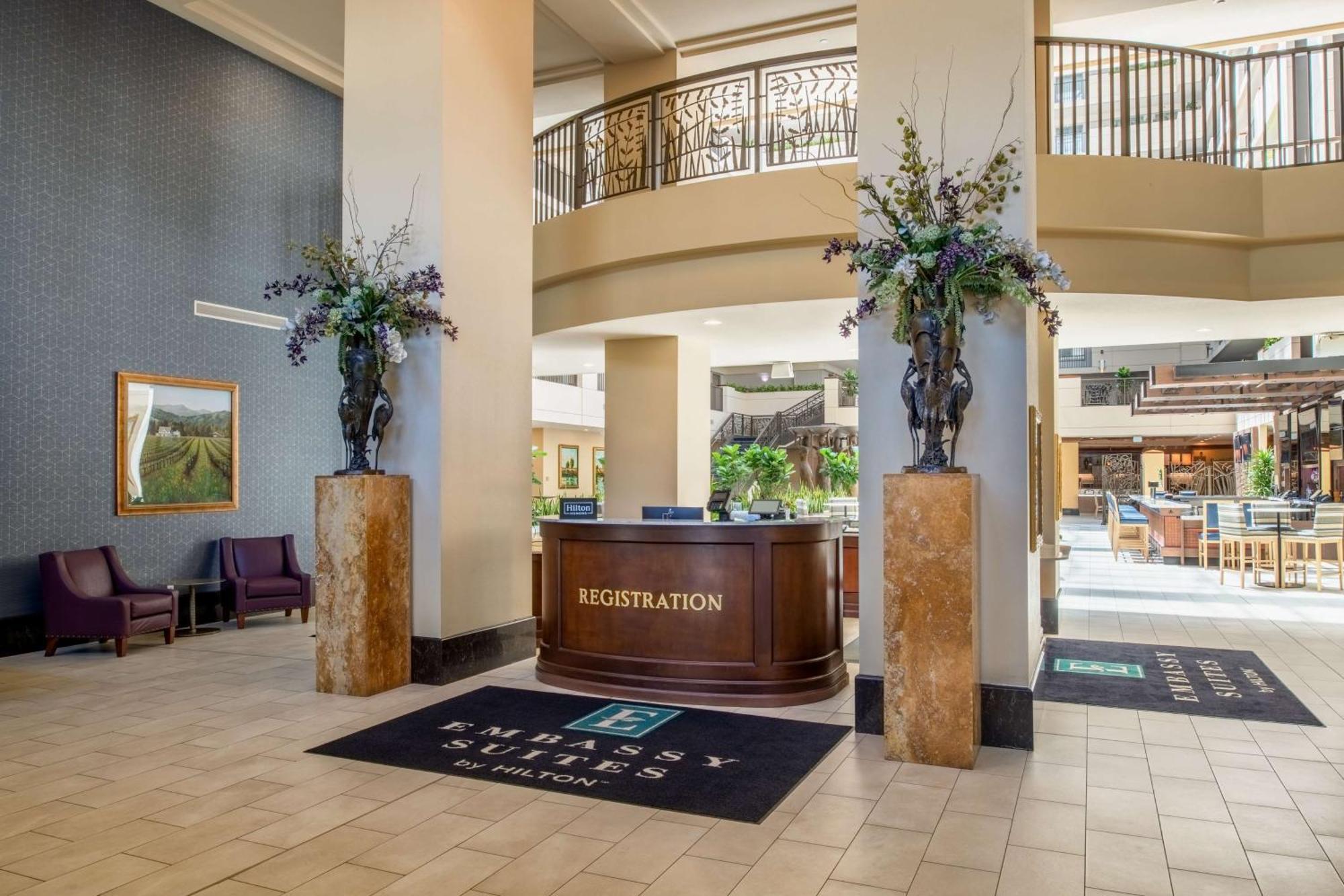Embassy Suites By Hilton Sacramento Riverfront Promenade Екстериор снимка