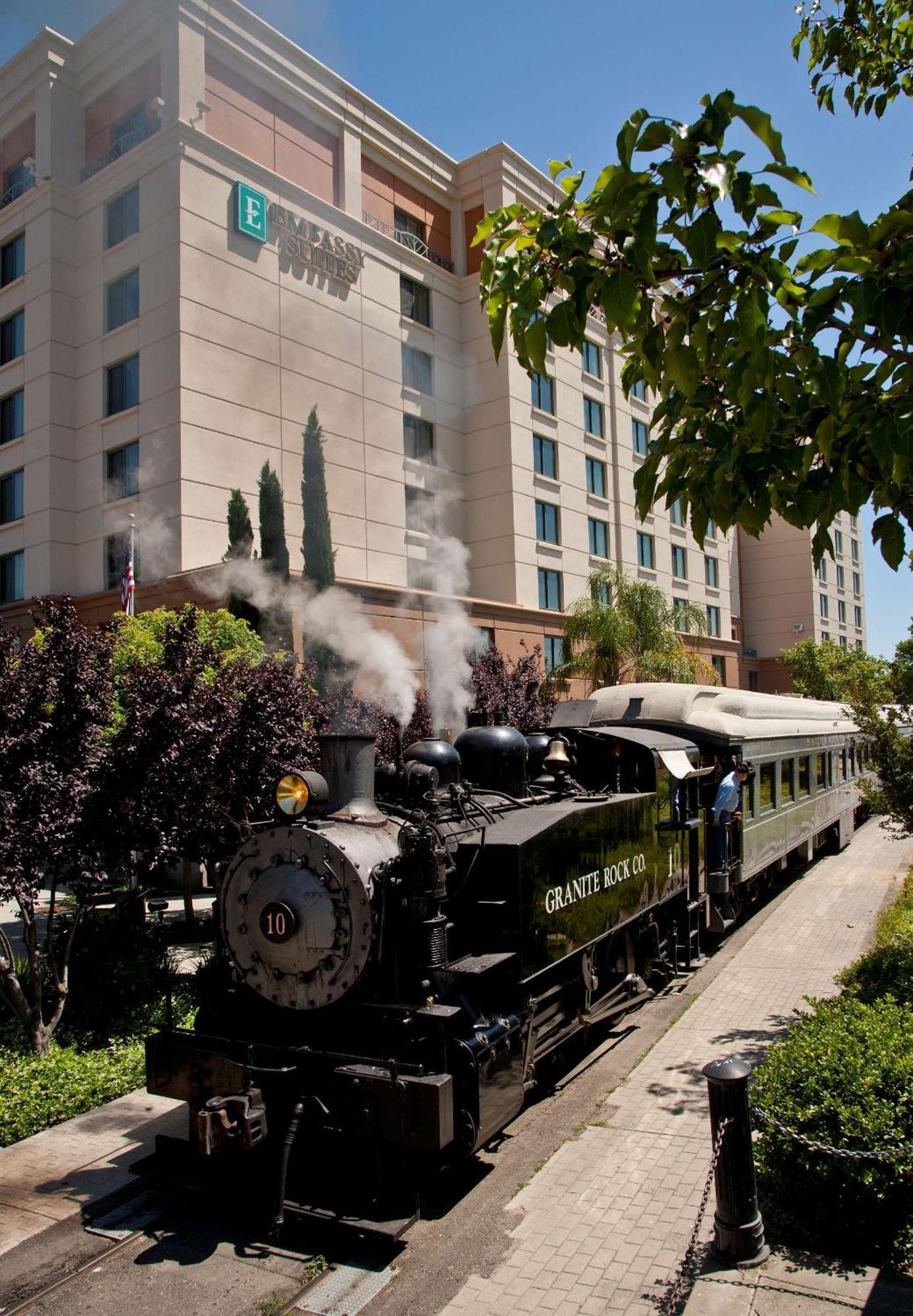 Embassy Suites By Hilton Sacramento Riverfront Promenade Екстериор снимка