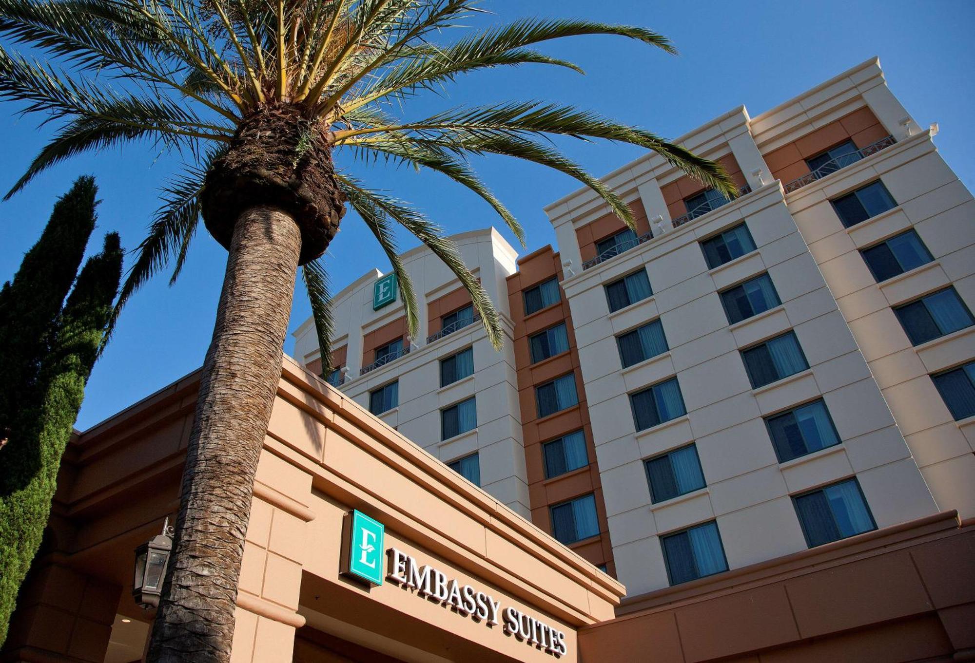 Embassy Suites By Hilton Sacramento Riverfront Promenade Екстериор снимка