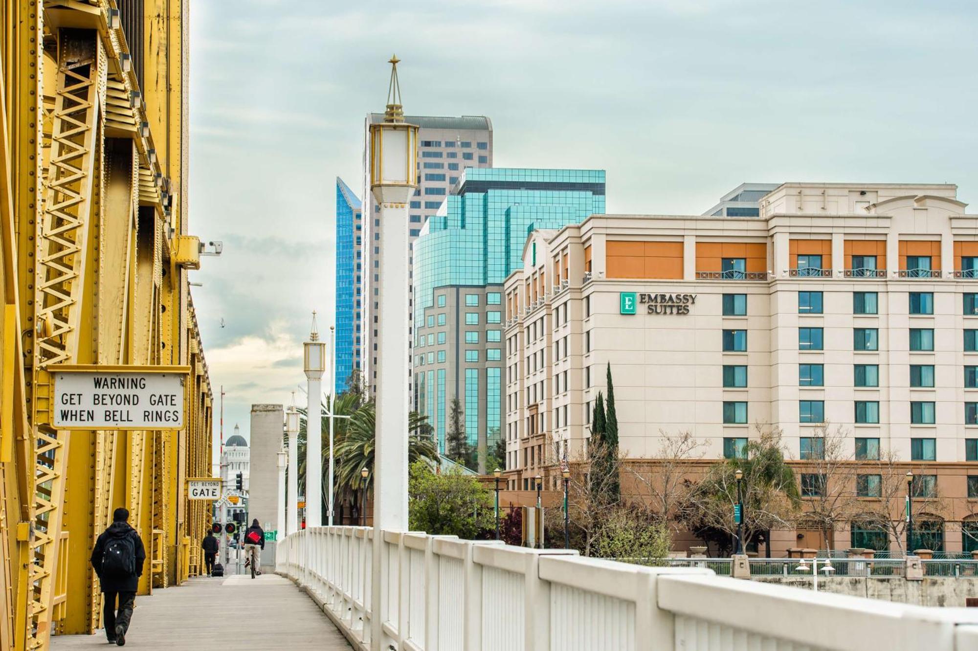 Embassy Suites By Hilton Sacramento Riverfront Promenade Екстериор снимка